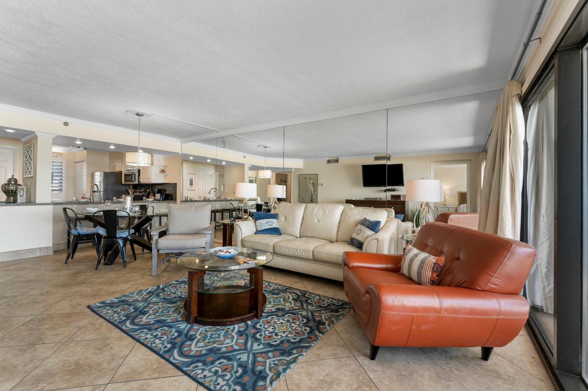Emerald Towers By Panhandle Getaways Destin Room photo